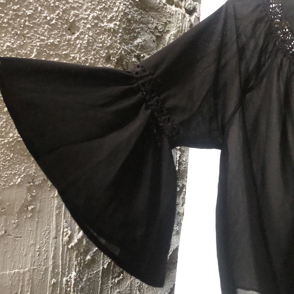 Monteau Los Angeles Tops - Monteau Los Angeles- Black top cum shrug